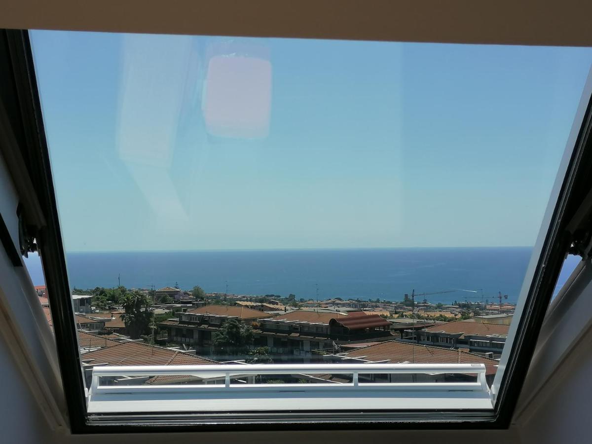 Отель Tivoli Shortlets - Catania Сан-Грегорио-ди-Катания Экстерьер фото