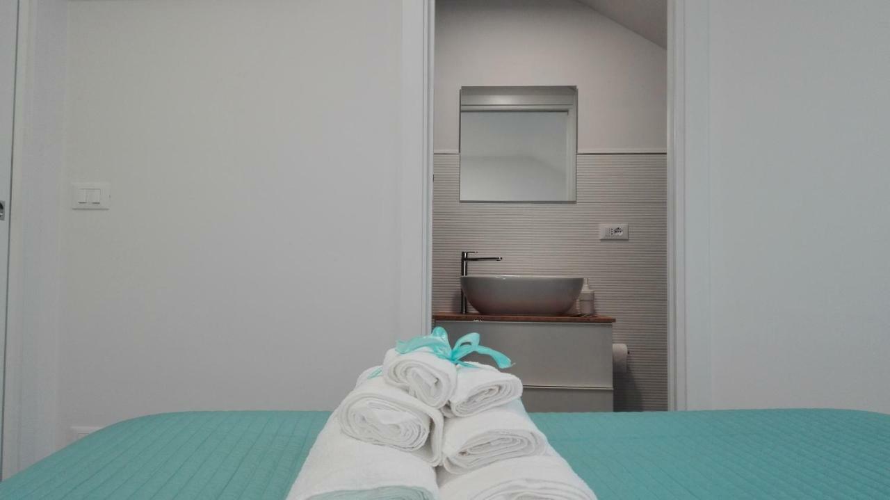 Отель Tivoli Shortlets - Catania Сан-Грегорио-ди-Катания Экстерьер фото